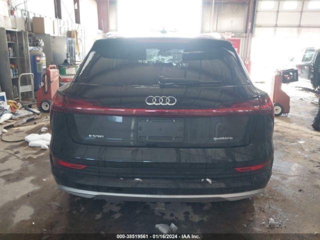 WA1AAAGE2MB025785 Audi E-tron Premium Quattro