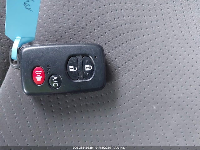 Toyota Prius Three 2014 JTDKN3DU6E1758127 Image 11