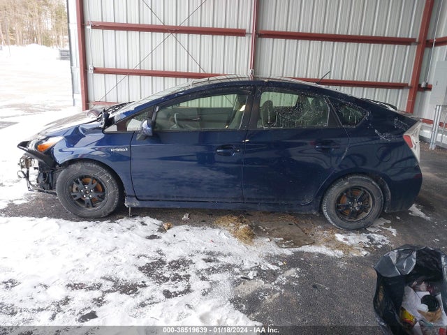 Toyota Prius Three 2014 JTDKN3DU6E1758127 Image 14