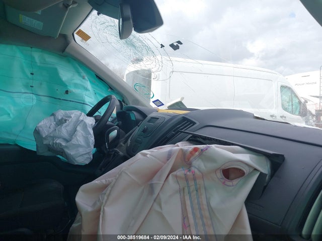 Ford Transit-250 2019 1FTYR1YM2KKA71830 Image 5