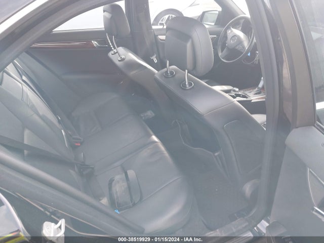 2011 MERCEDES-BENZ C 300 LUXURY/SPORT VIN: WDDGF5EBXBA509309