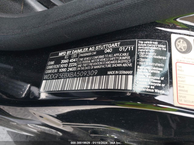2011 MERCEDES-BENZ C 300 LUXURY/SPORT VIN: WDDGF5EBXBA509309