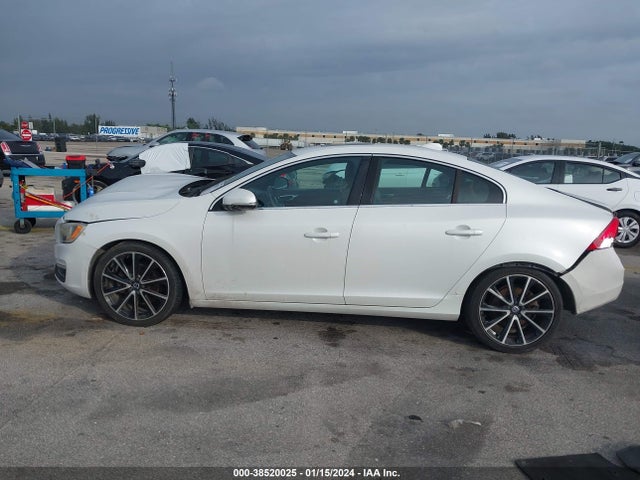 Volvo S60 T5 Drive-e Premier 2016 YV126MFK1G2397668 Image 15