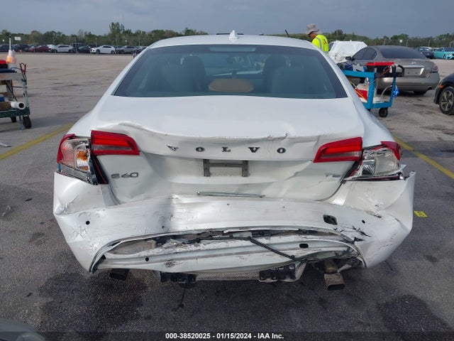 Volvo S60 T5 Drive-e Premier 2016 YV126MFK1G2397668 Image 17