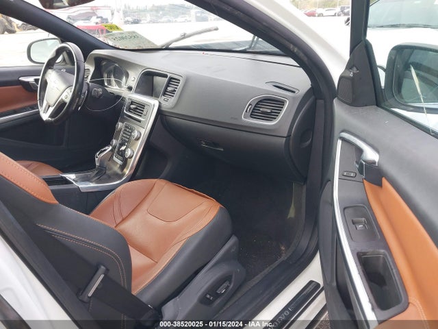 Volvo S60 T5 Drive-e Premier 2016 YV126MFK1G2397668 Image 5