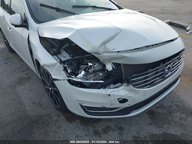 Volvo S60 T5 Drive-e Premier 2016 YV126MFK1G2397668 Image 6