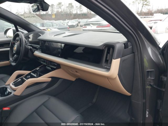 2024 PORSCHE CAYENNE WP1AA2AY5RDA00873 Photo 4