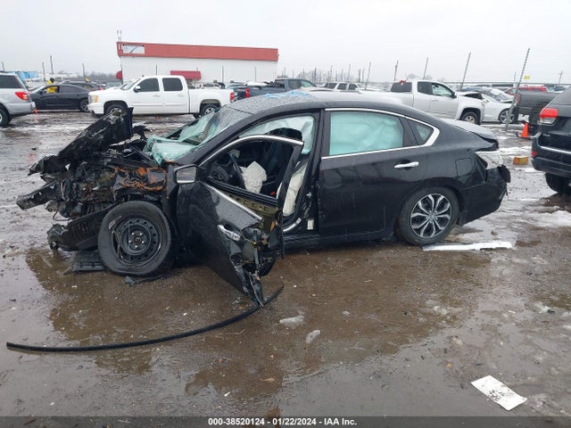 Nissan Altima 2.5 S 2016 1N4AL3AP4GN321924 Image 13
