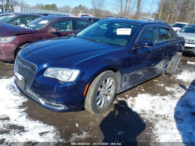 Chrysler 300 Limited 2016 2C3CCARG5GH334805 Image 2