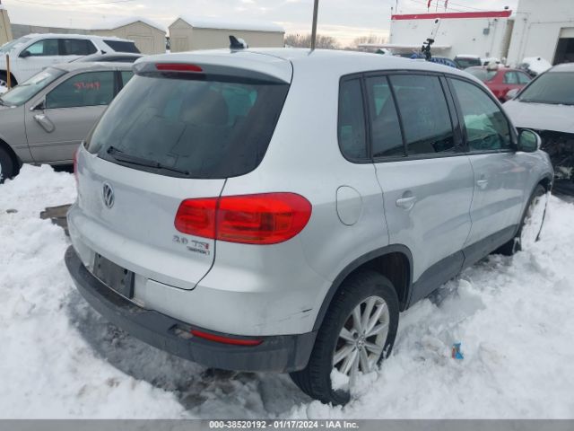 WVGBV3AX0EW056463 Volkswagen TIGUAN SE