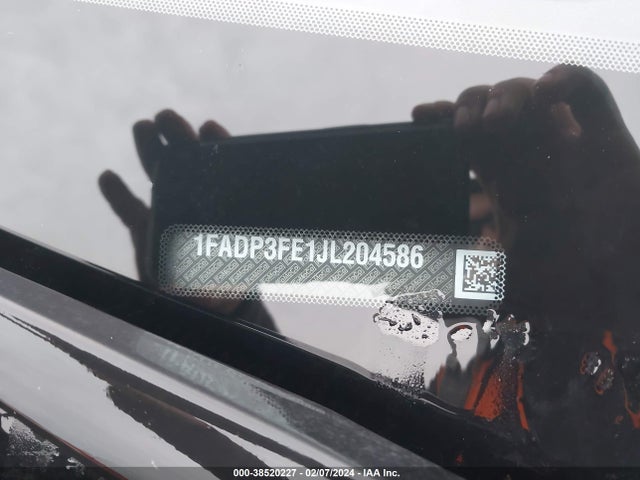 Ford FOCUS SE 2018 1FADP3FE1JL204586 Image 9