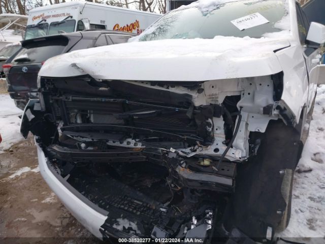 1GNSKNKD8NR115200 Chevrolet Tahoe 4wd Lt