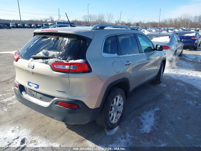 2015 JEEP CHEROKEE LATITUDE VIN: 1C4PJLCB1FW637768