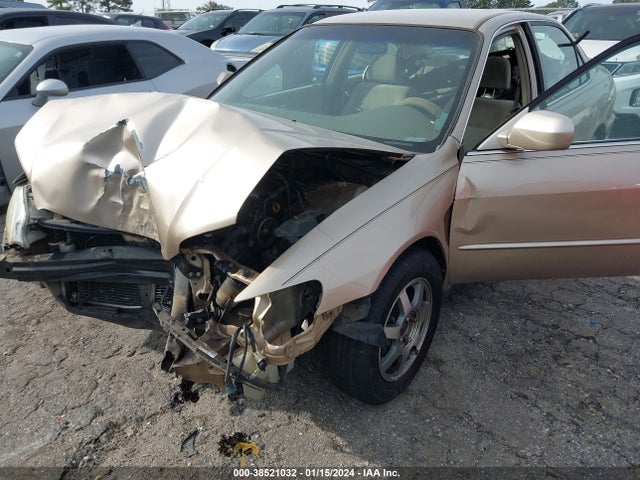 2001 HONDA ACCORD 2.3 LX VIN: 1HGCG56441A140954