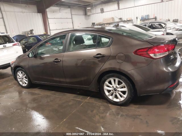 3KPFL4A7XHE021543 KIA FORTE LX