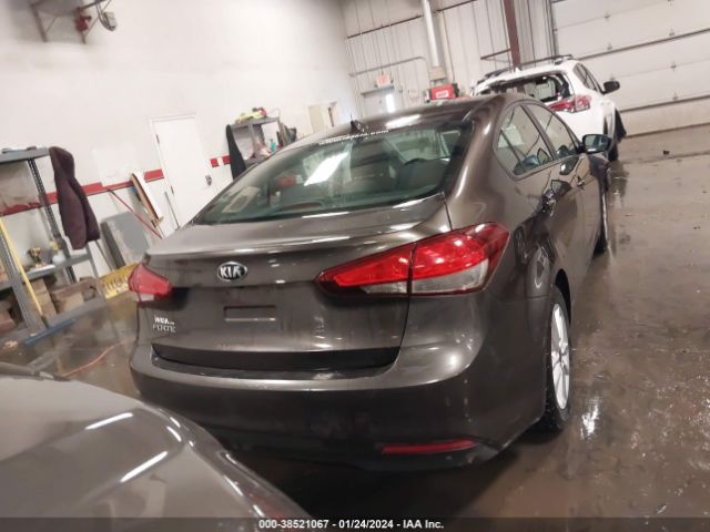 3KPFL4A7XHE021543 KIA FORTE LX