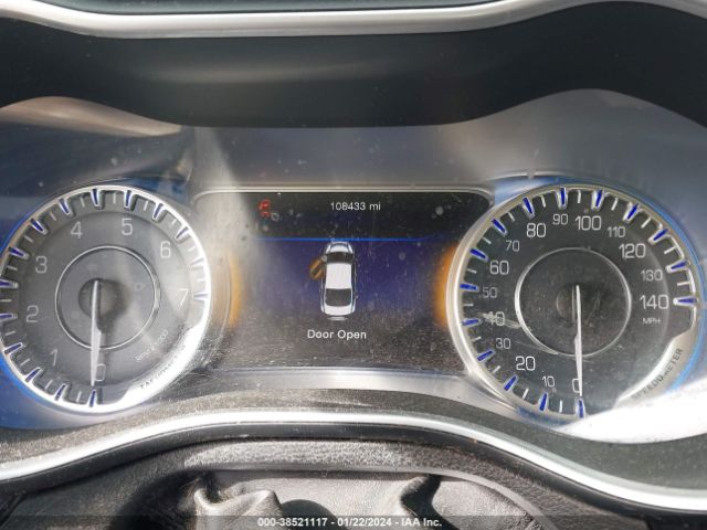 1C3CCCCB7FN539217 Chrysler 200 C
