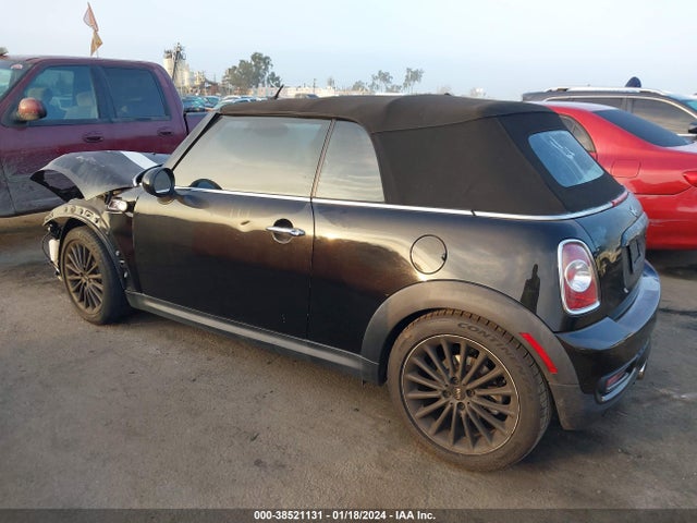 2013 MINI CONVERTIBLE WMWZP3C5XDT551016 Photo 2