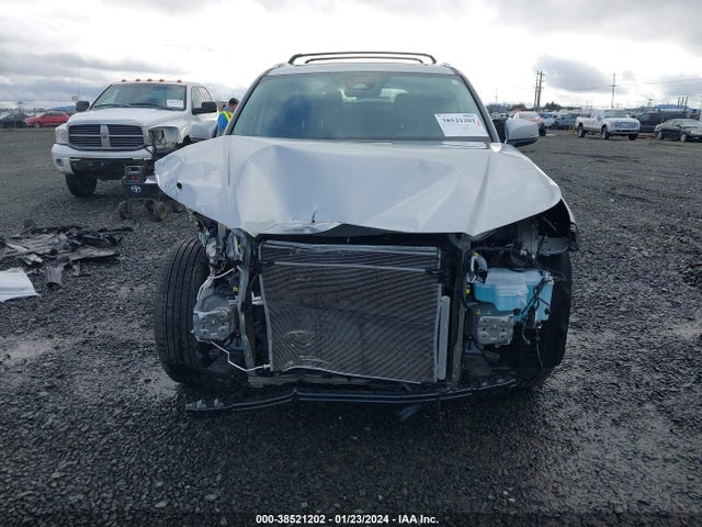 Toyota Grand Highlander Xle 2024 5TDAAAB5XRS001988 Image 13