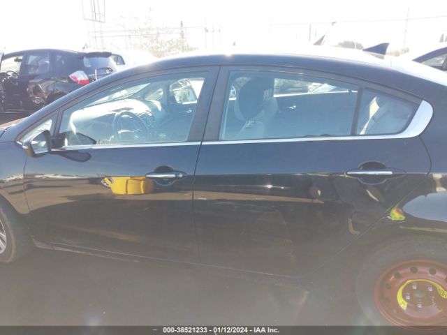 KNAFX4A81F5337707 KIA FORTE EX