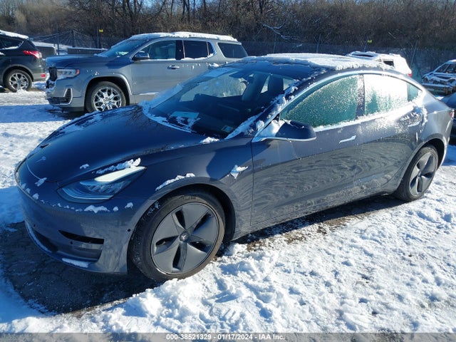 38521329 :رقم المزاد ، 5YJ3E1EB1KF386026 vin ، 2019 Tesla Model 3 Long Range/performance مزاد بيع
