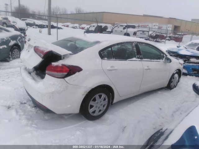 3KPFK4A70HE064047 KIA FORTE LX