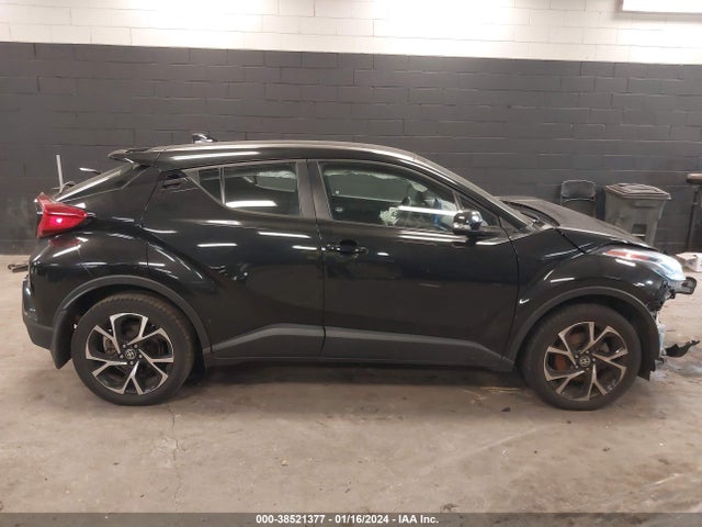 Toyota C-HR XLE 2021 NMTKHMBX5MR127296 Image 14