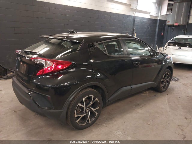 Toyota C-HR XLE 2021 NMTKHMBX5MR127296 Image 4