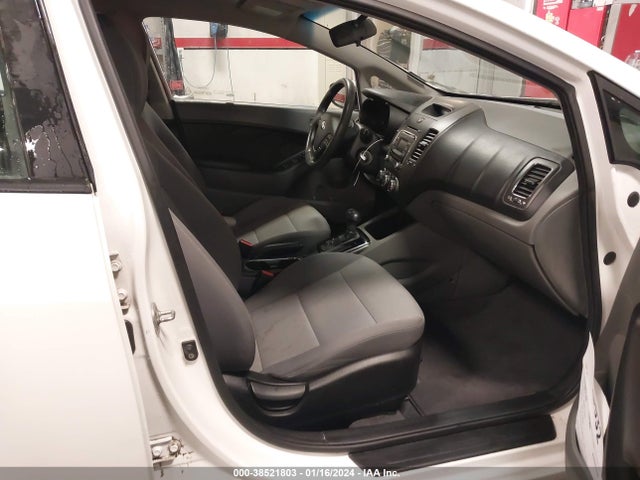 KIA FORTE LX 2018 3KPFK4A78JE255107 Image 5