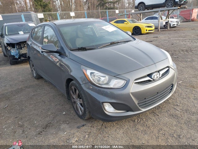 2013 HYUNDAI ACCENT SE VIN: KMHCU5AE7DU074082