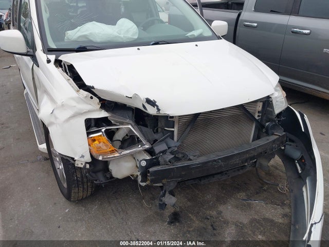 2010 DODGE GRAND CARAVAN CREW VIN: 2D4RN6DX4AR438176