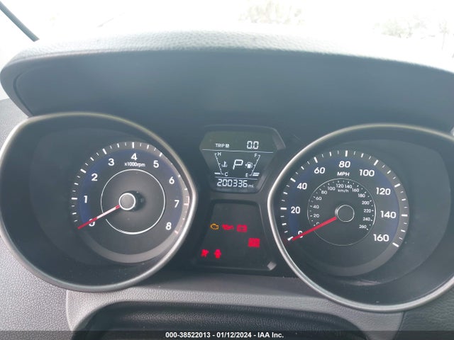 2014 HYUNDAI ELANTRA SE VIN: 5NPDH4AE2EH512882
