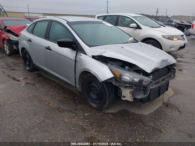 Ford FOCUS S 2016 1FADP3E2XGL253589 Image 1