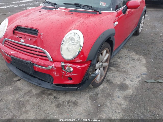 2006 MINI COOPER S WMWRH33526TL93156 Photo 5