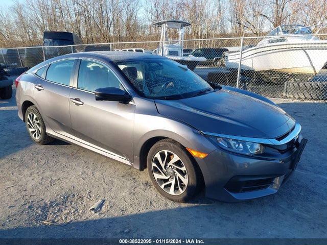 Honda CIVIC EX 2018 2HGFC2F77JH591895 Image 1