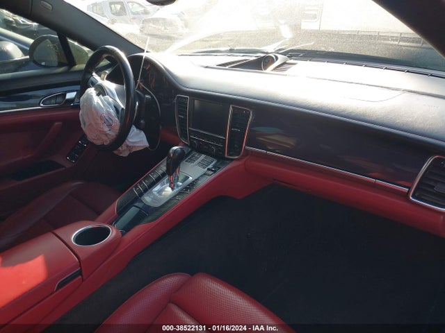 2016 PORSCHE PANAMERA WP0AA2A78GL000765 Photo 4