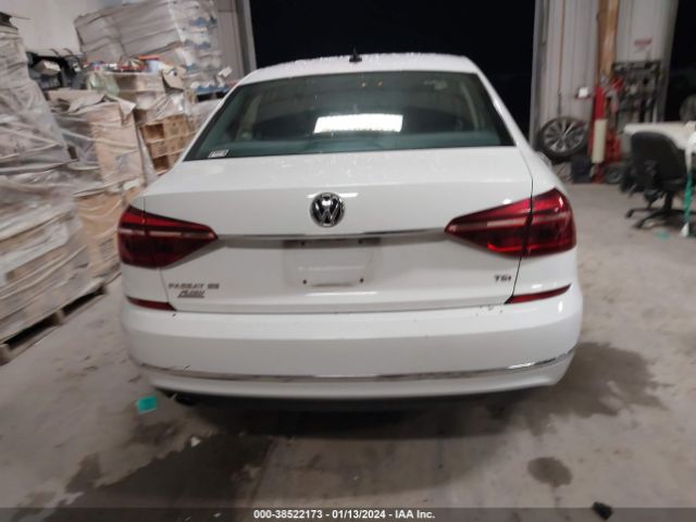 1VWBA7A35JC014514 Volkswagen Passat 2.0t Se