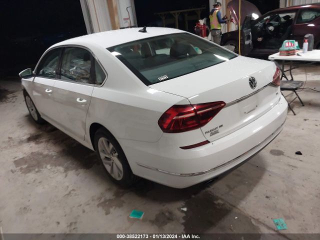 1VWBA7A35JC014514 Volkswagen Passat 2.0t Se