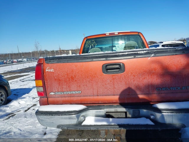 2001 CHEVROLET SILVERADO 1500 LS VIN: 2GCEK19T311283440