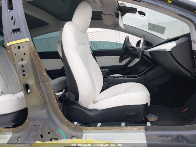 5YJ3E1EB3KF195756 Tesla Model 3 Long Range/performance