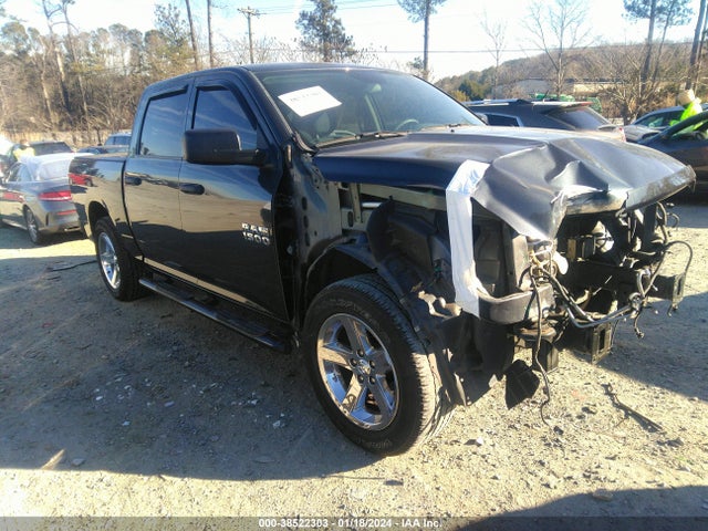 RAM 1500 Express  4x2 5'7 Box 2017 1C6RR6KT4HS670875 zdjęcie główne
