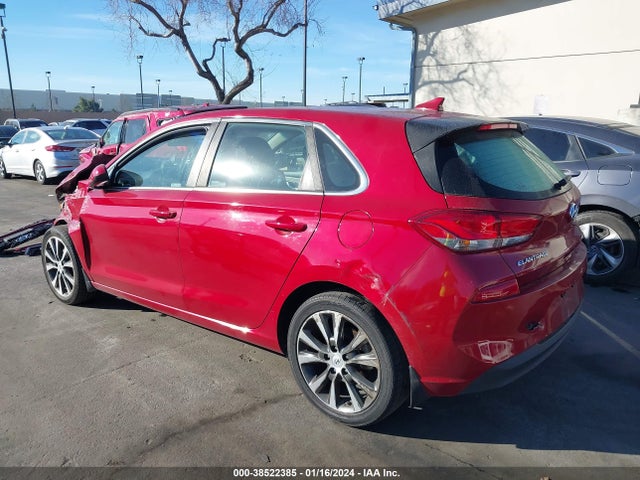 Hyundai ELANTRA GT 2018 KMHH35LE1JU069753 Image 3