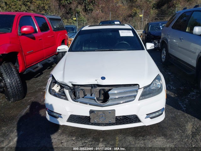 2013 MERCEDES-BENZ C 300 LUXURY 4MATIC/SPORT 4MATIC VIN: WDDGF8AB1DR280014