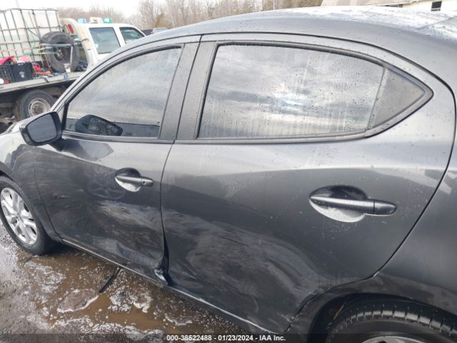 3MYDLBZV9GY133067 Scion IA