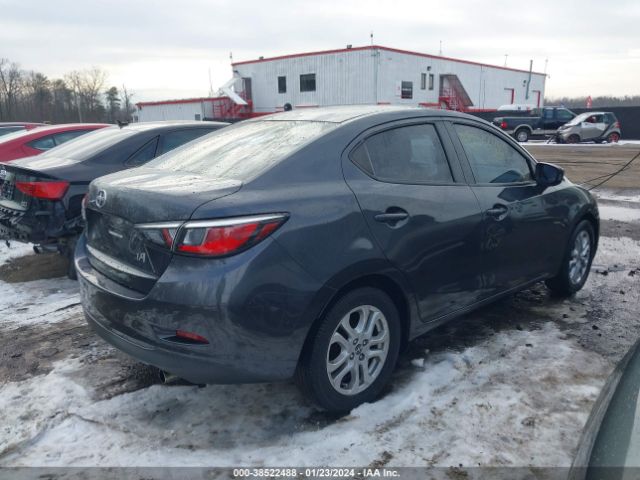 3MYDLBZV9GY133067 Scion IA