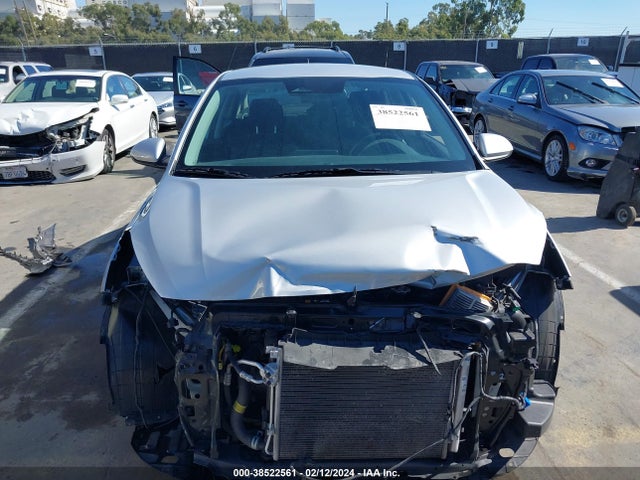 KIA RIO S 2022 3KPA24AD7NE498350 Image 13