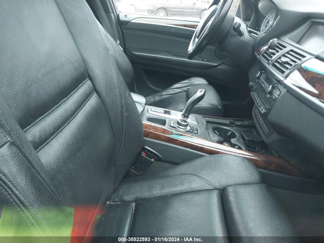 2011 BMW X5 XDRIVE50I VIN: 5UXZV8C55BLL67863