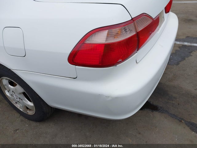 2000 HONDA ACCORD 2.3 EX VIN: 1HGCG6671YA155258