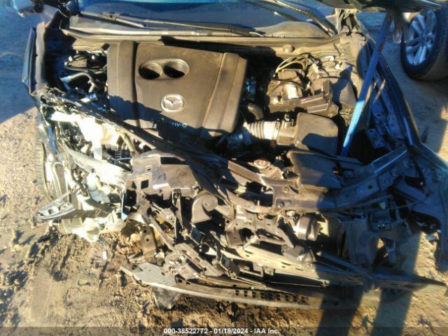 3MZBPAEMXKM101811 Mazda Mazda3 Premium Package