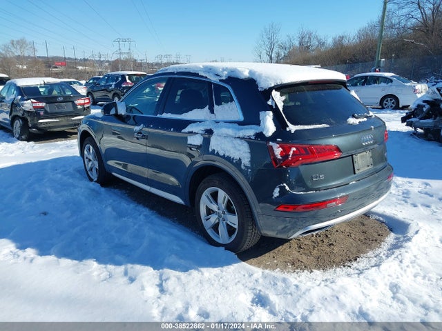 WA1BNAFY9J2240788 Audi Q5 2.0t Premium/2.0t Tech Premium